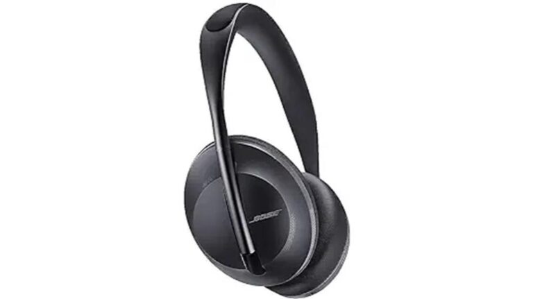 Bose Headphones 700 Review: Unbeatable Noise Cancelling